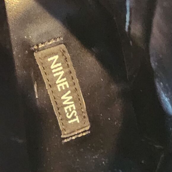 🔥NWT Nine West Iridescent Fuchsia "Tryin" Silver Stiletto Booties Size 7 - Picture 11 of 16